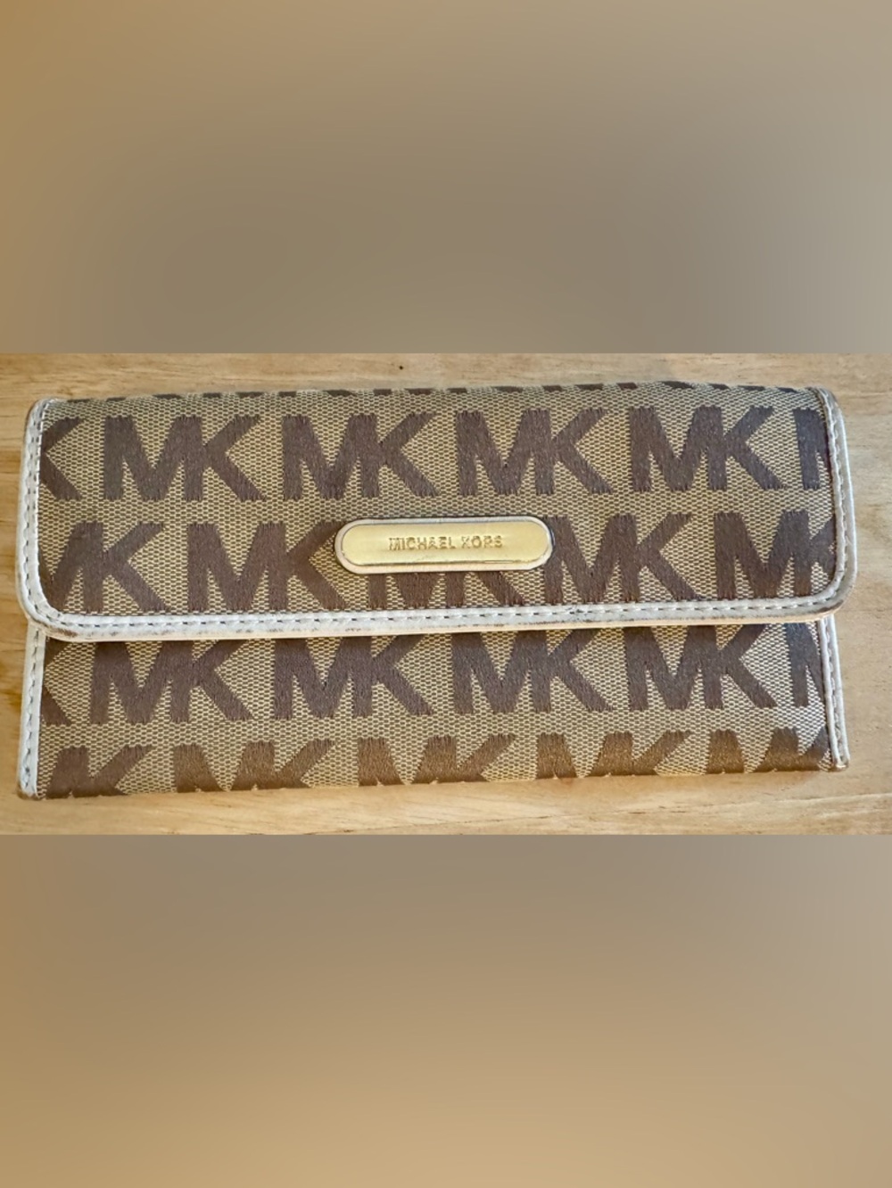 Michael Kors Wallet Austin Flat Continental 38T2XANE1 Beige Brown Vanilla